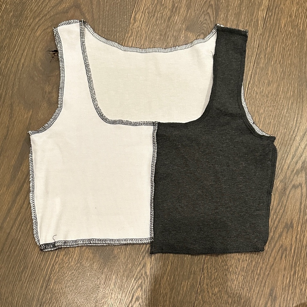 SHEIN Black and White Contrast Crop Top